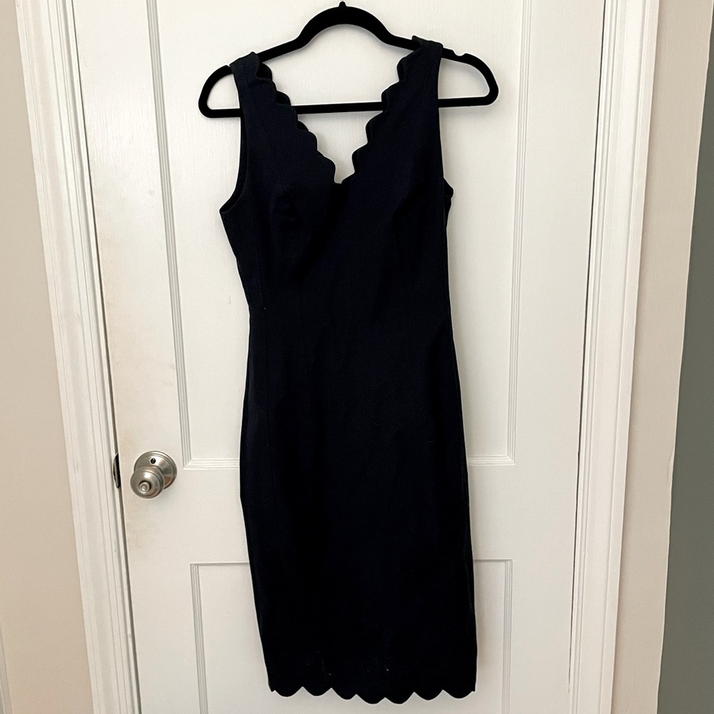 NWT! New! Scallop Banana Republic Midi Dress